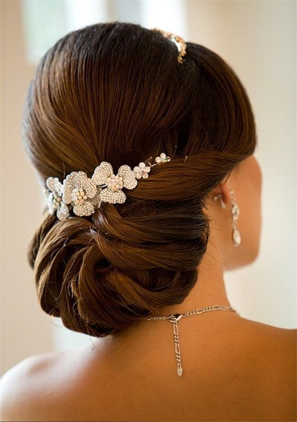 9 Formal Hairstyles for Black Tie Events