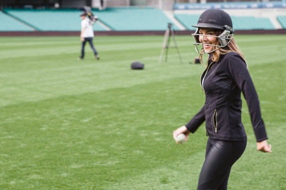 The Bachelorette Dismisses David With Dignified Glory