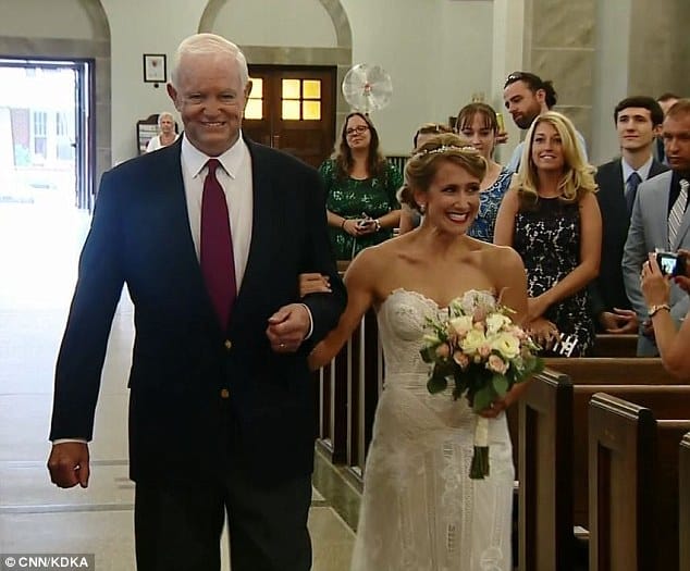 Bride Walked Down the Aisle By The Man Who Received Her Father’s Heart