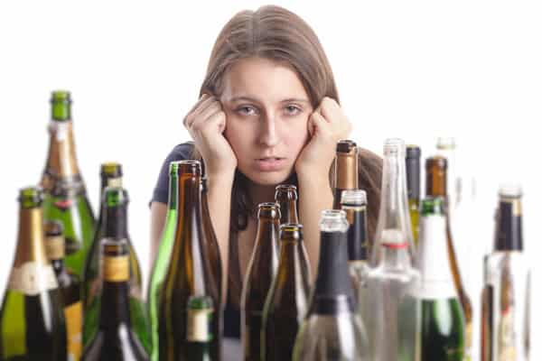 Mum Seeks Advice on Dangers Of Alcohol After Young Daughter Was Invited to Champagne Breakfast