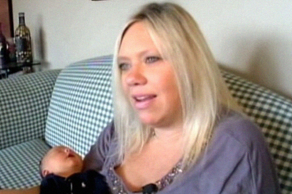 Mum Sues Hospital After Mix-up Saw Her Baby Being Breastfed By Another Mum | Stay at Home Mum