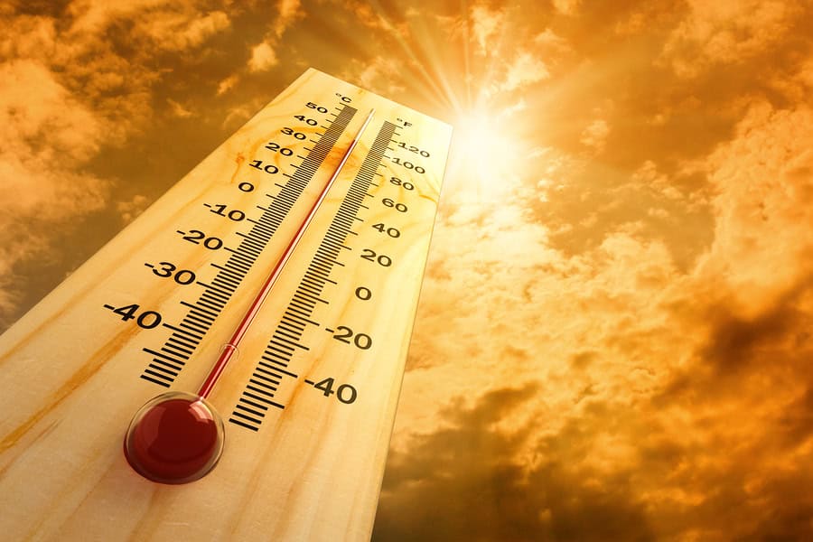 Thermometer showing high temperatures during a heatwave.