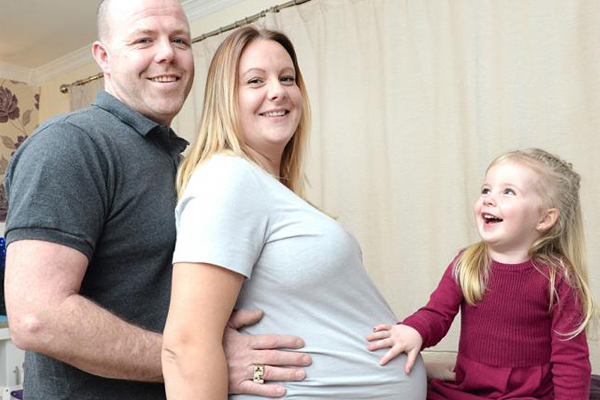 Expectant Mum To Quadruplets Is Expecting Two Sets Of Identical Twins | Stay at Home Mum