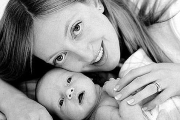 Husband Speaks About His Grief When His Wife Died After Postpartum Psychosis