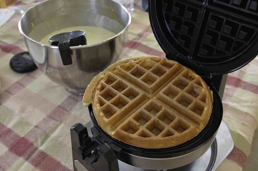 Easy Buttermilk Waffles | Stay at Home Mum