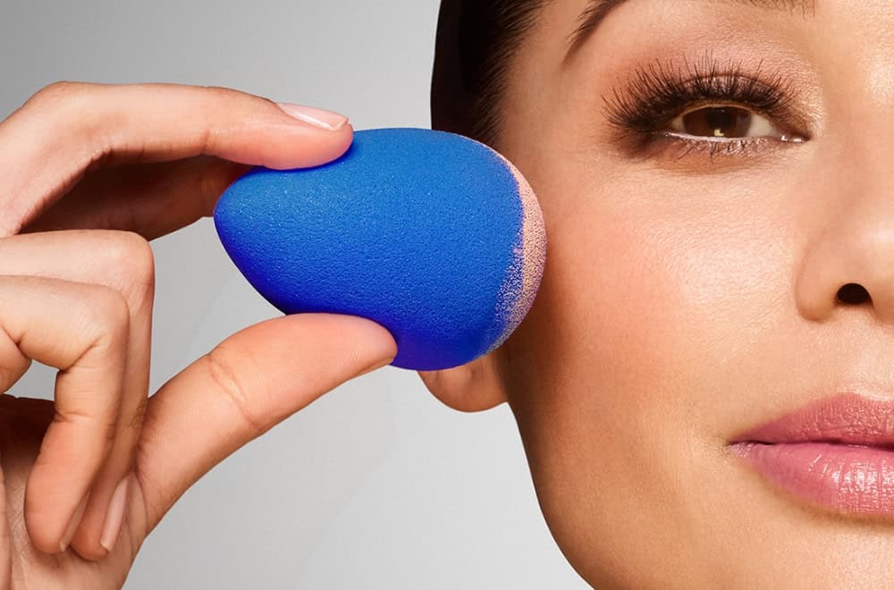 TOP 4 Must-Have Brushes (And Makeup Tools!)