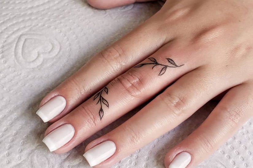 60 Deliciously Tiny Finger Tattoos
