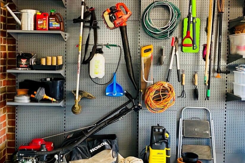 How To Organise Your Garage with a Garage Storage System