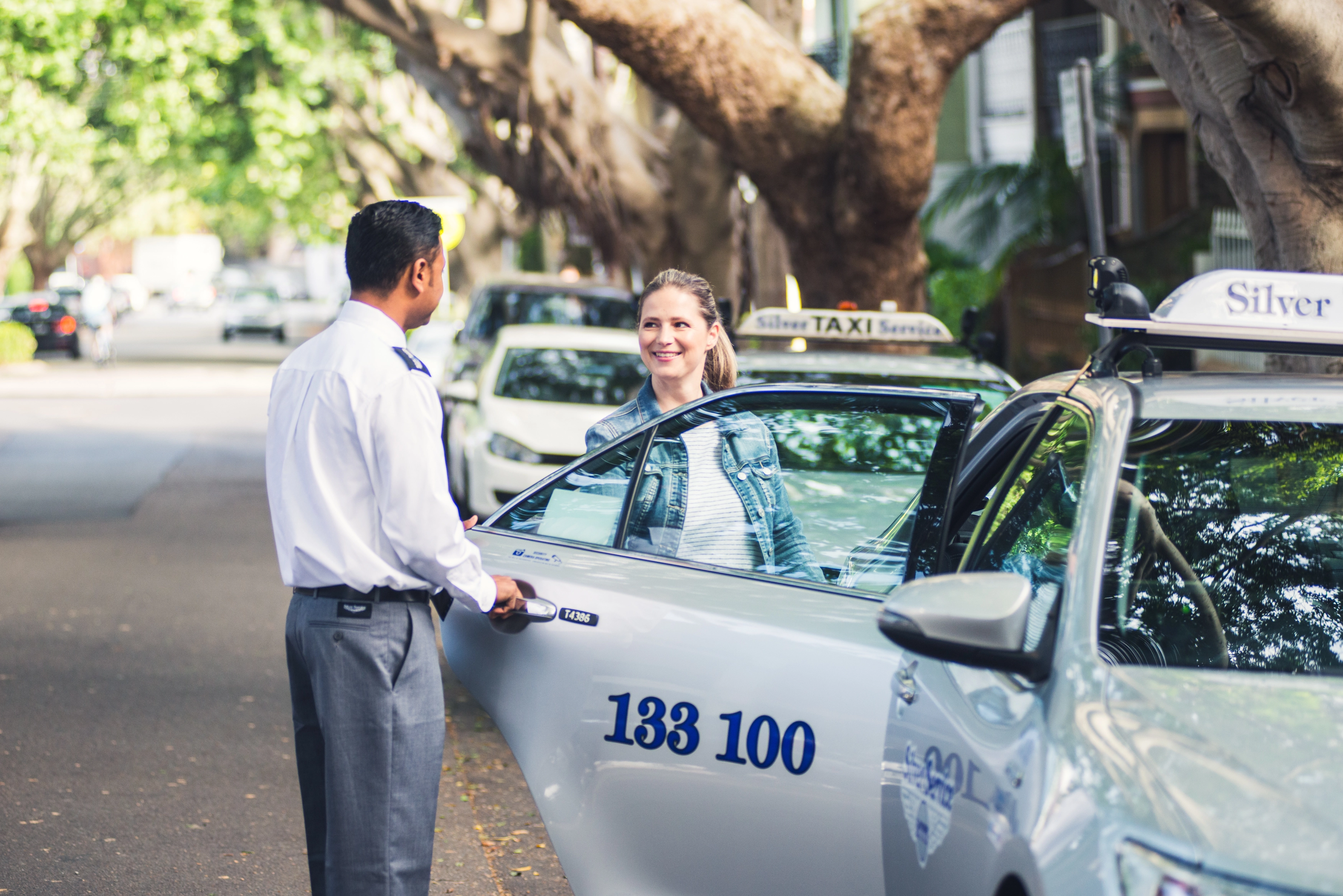 Planning a Family Day? Here’s Why You Should Book a Premium Taxi