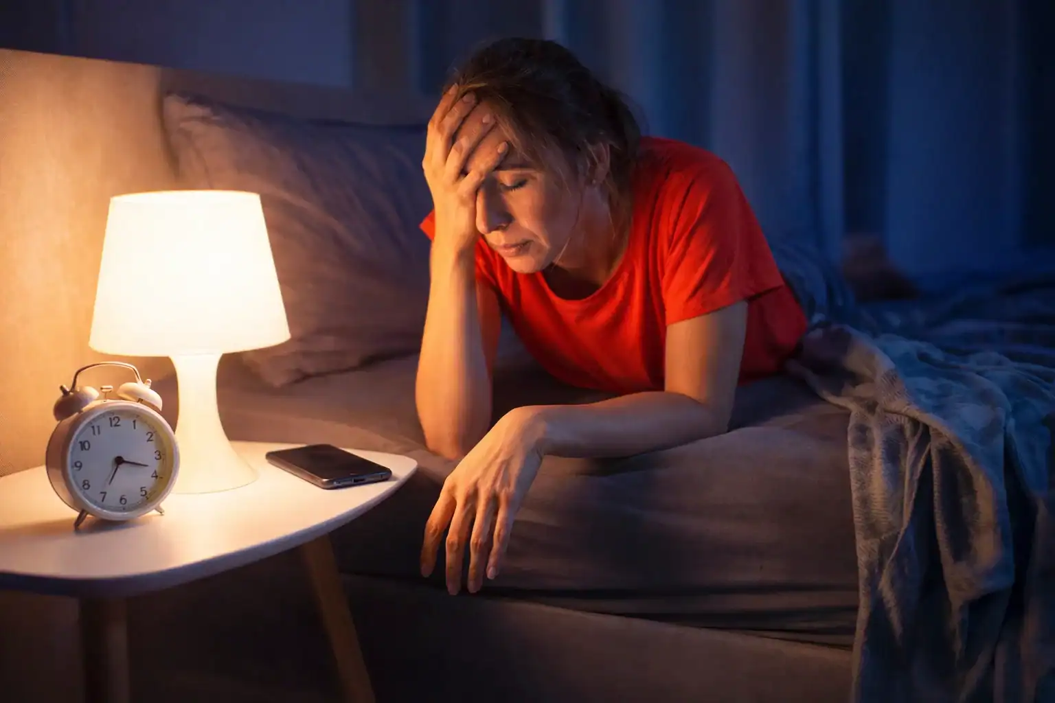 Why You’re Exhausted but Can’t Sleep (And What Actually Helps in the Moment)